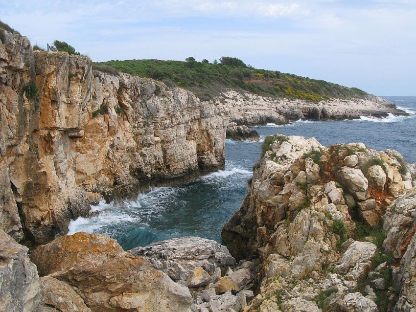 Kamenjak cliffs