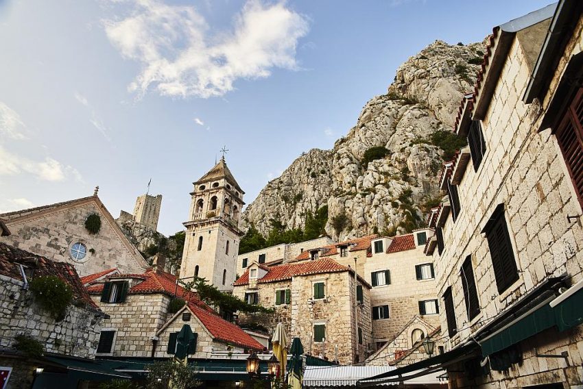 Omis town center